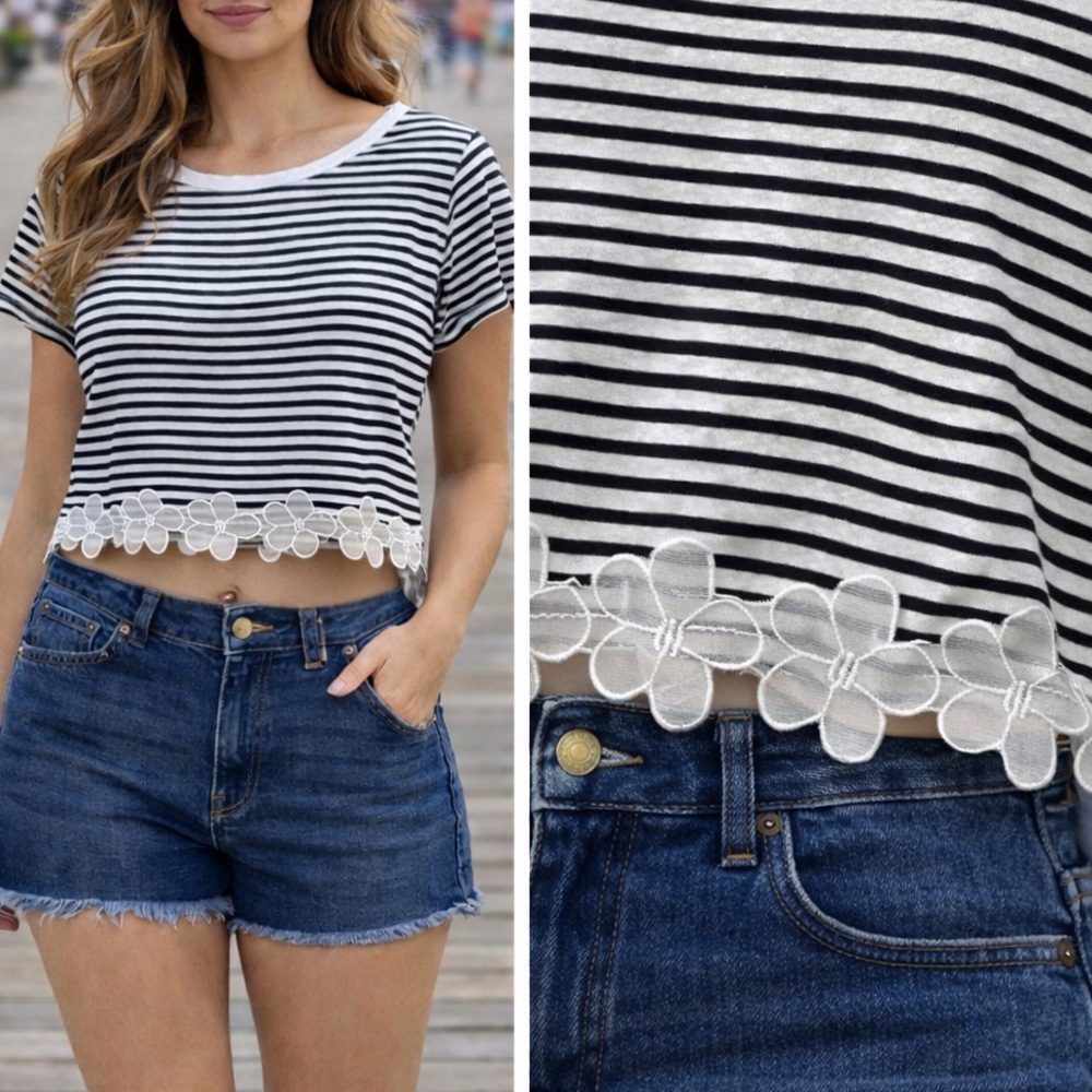 Dainty Crop Lose Fit Tee Navy White Stripe Floral Lace Hem Top XS Made in USA